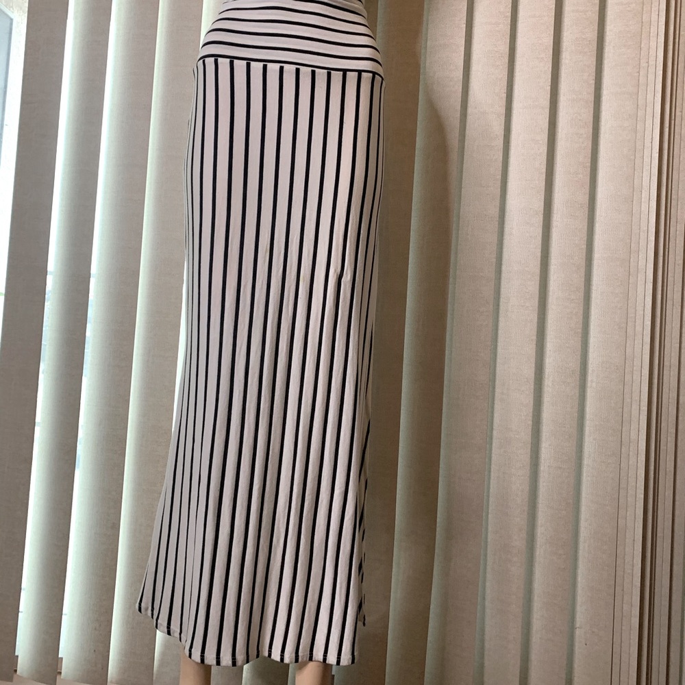 Long strips skirt